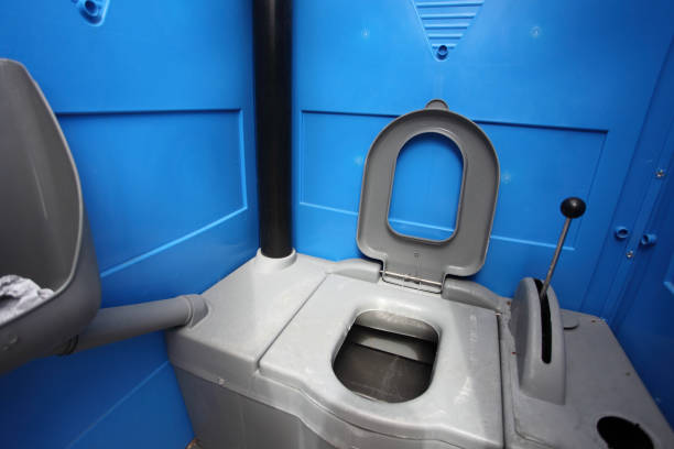 Portable Toilet Options We Offer in Farmersville, OH